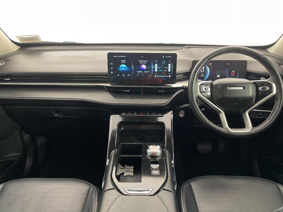 Photo '17' of Haval H6