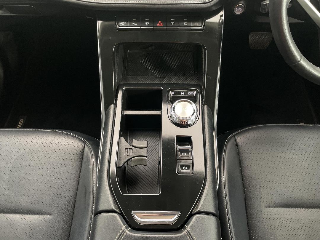 Photo '18' of Haval H6