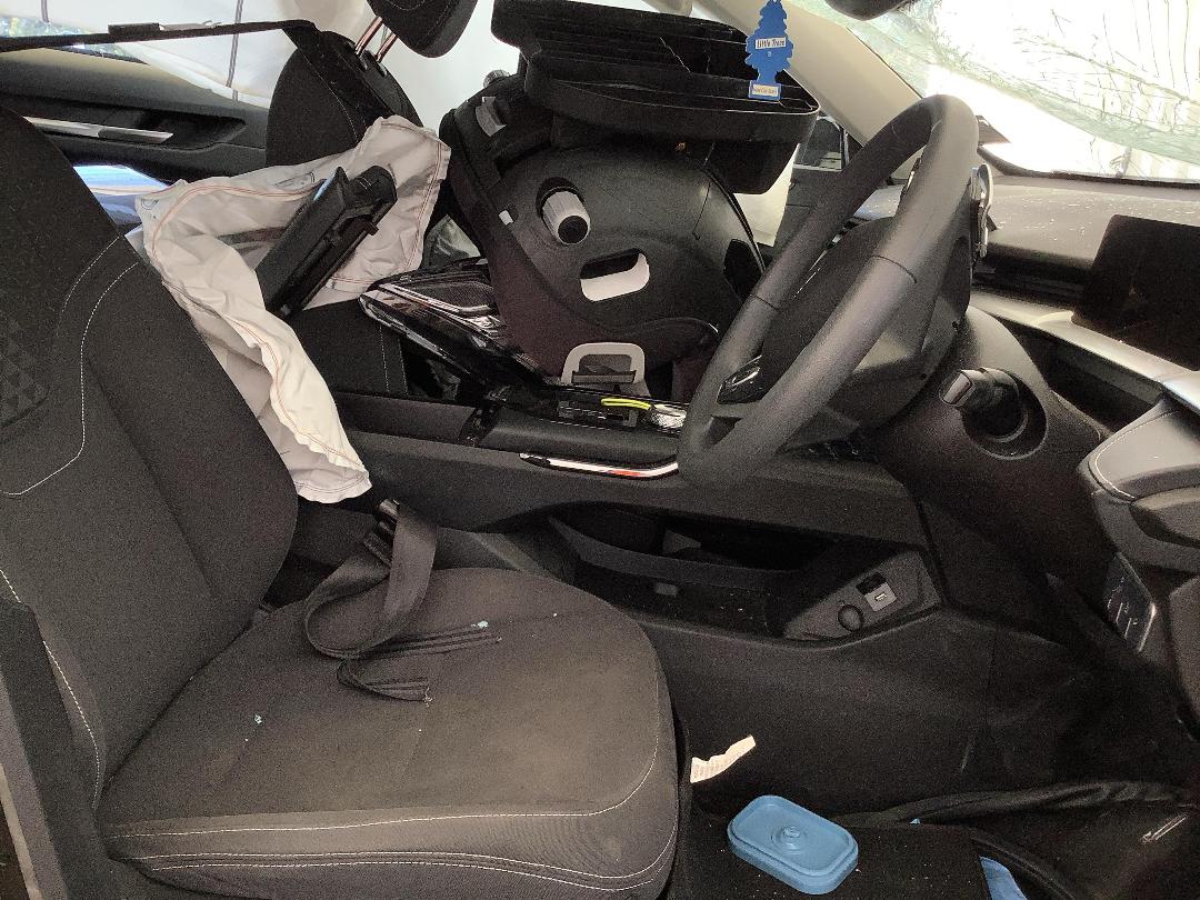 Photo '15' of Haval H6 Premium 2WD Photo '15' of Haval H6 Premium 2WD