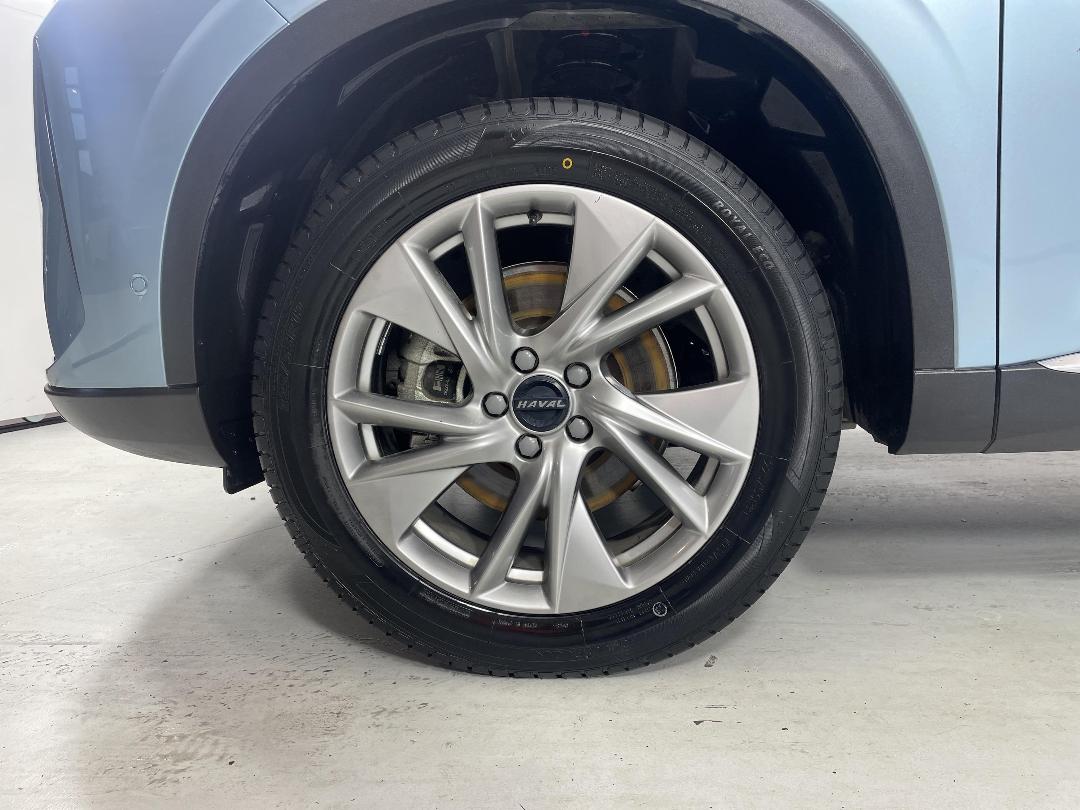 Photo '10' of Haval H6