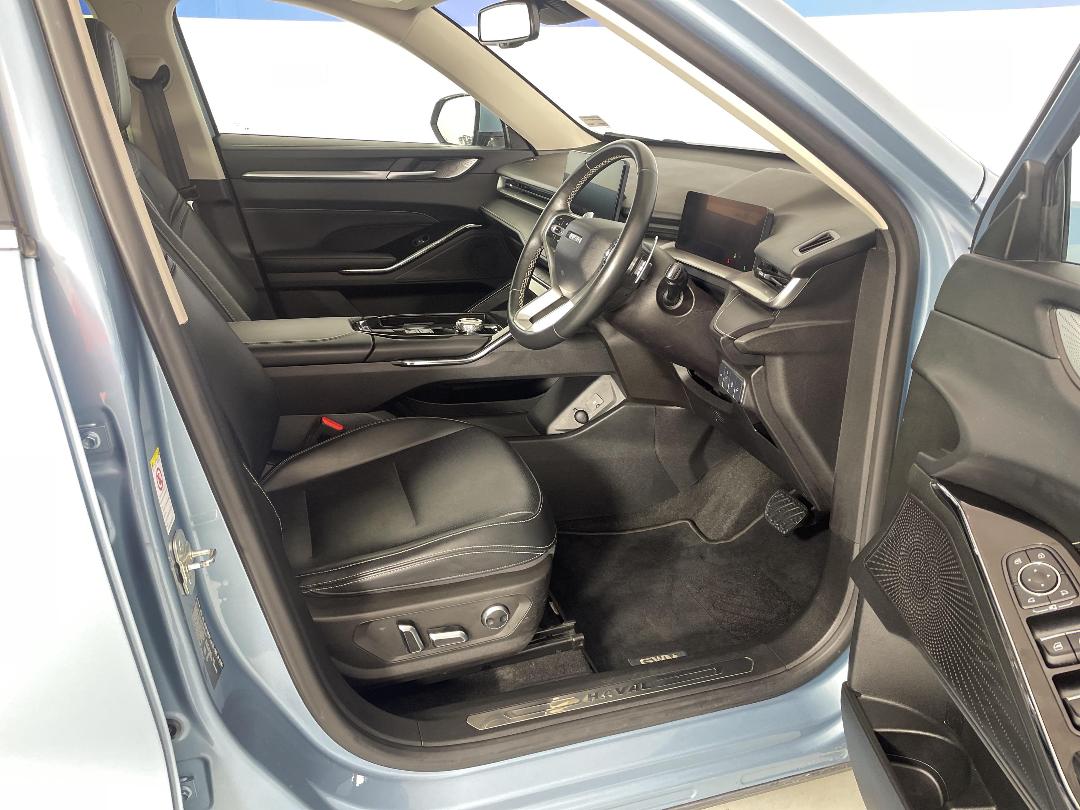 Photo '16' of Haval H6