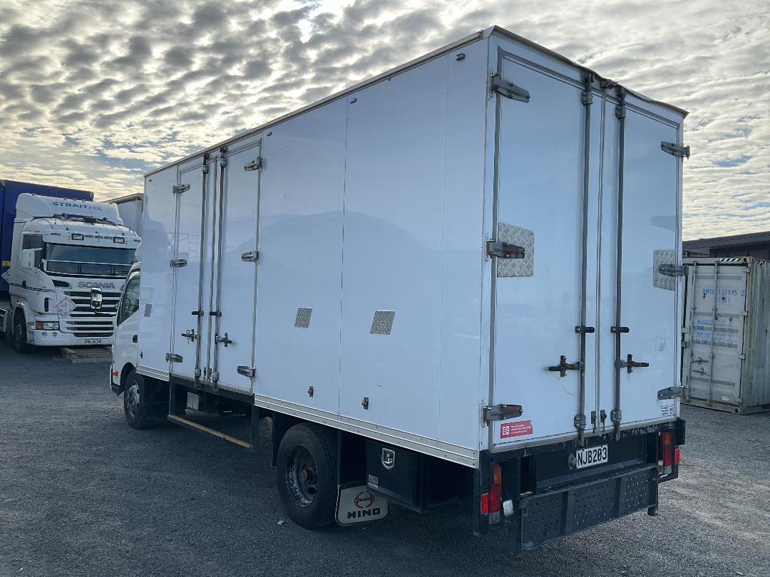 Photo '6' of Hino 300 XZU730R Box Body