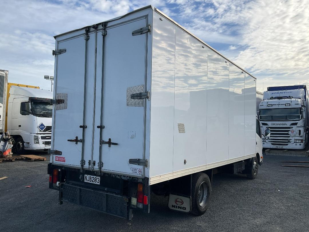 Photo '4' of Hino 300 XZU730R Box Body