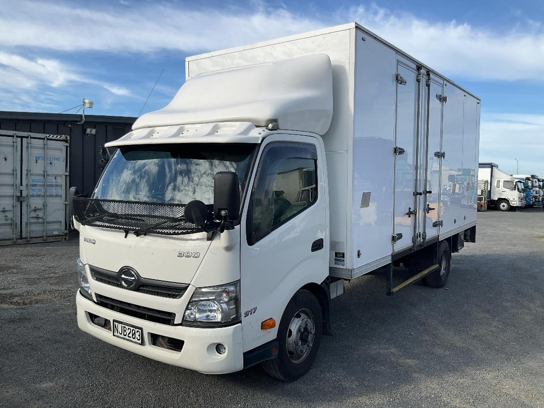 Photo '9' of Hino 300 XZU730R Box Body