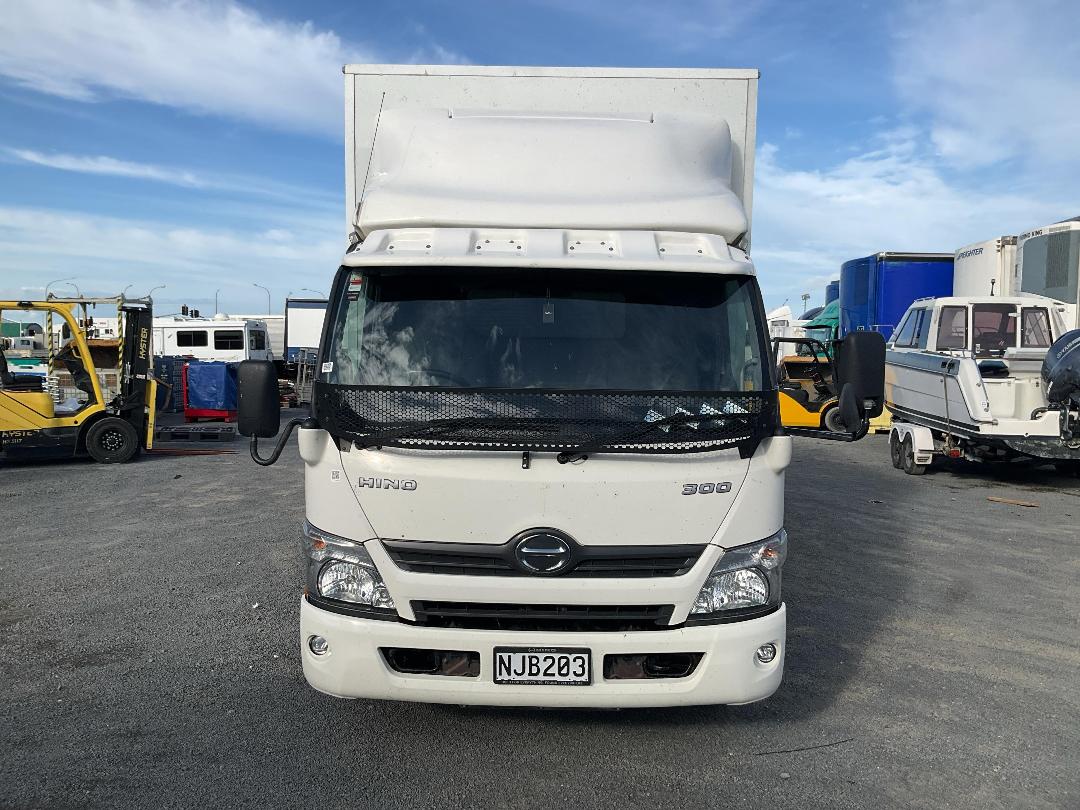 Photo '10' of Hino 300 XZU730R Box Body