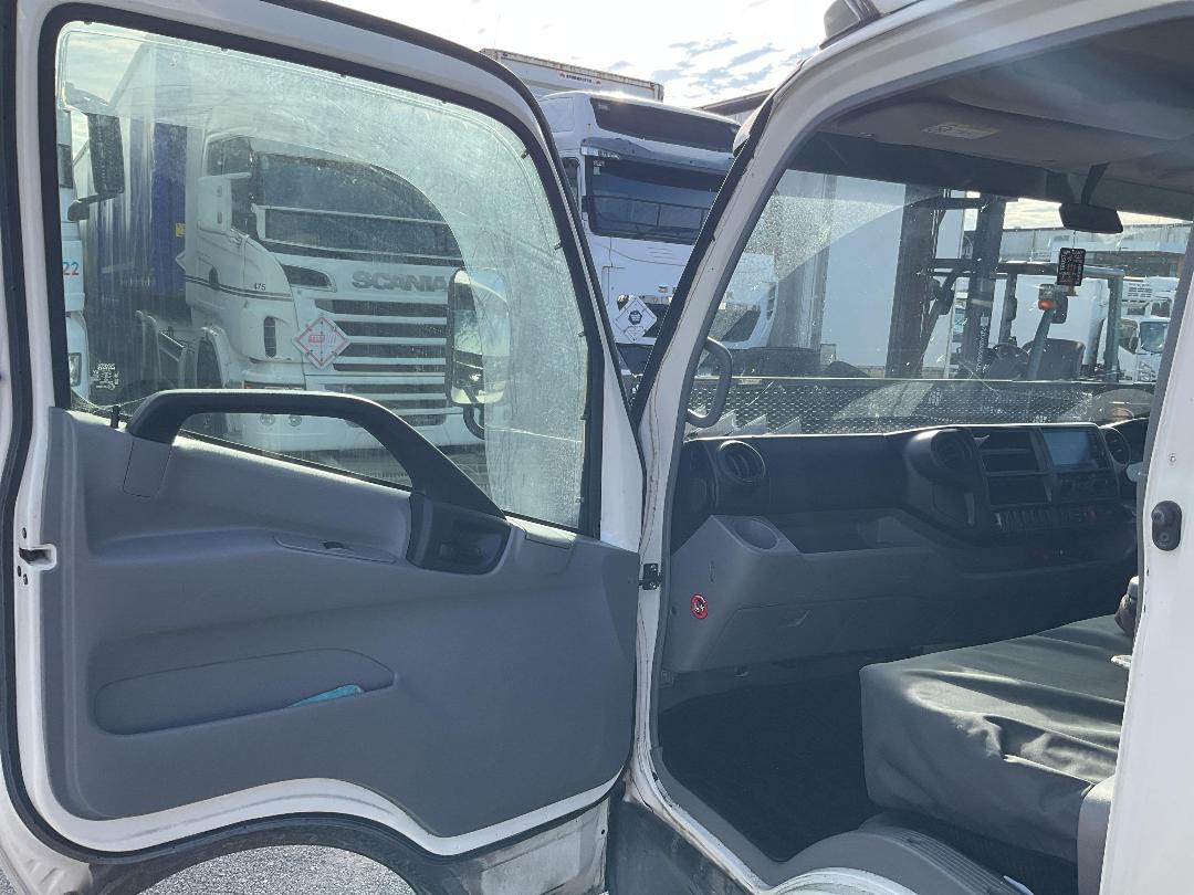 Photo '19' of Hino 300 XZU730R Box Body