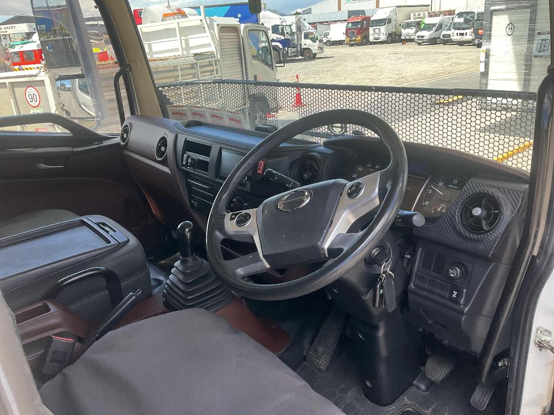 Photo '15' of Hino 500 FE2AL1A Chiller