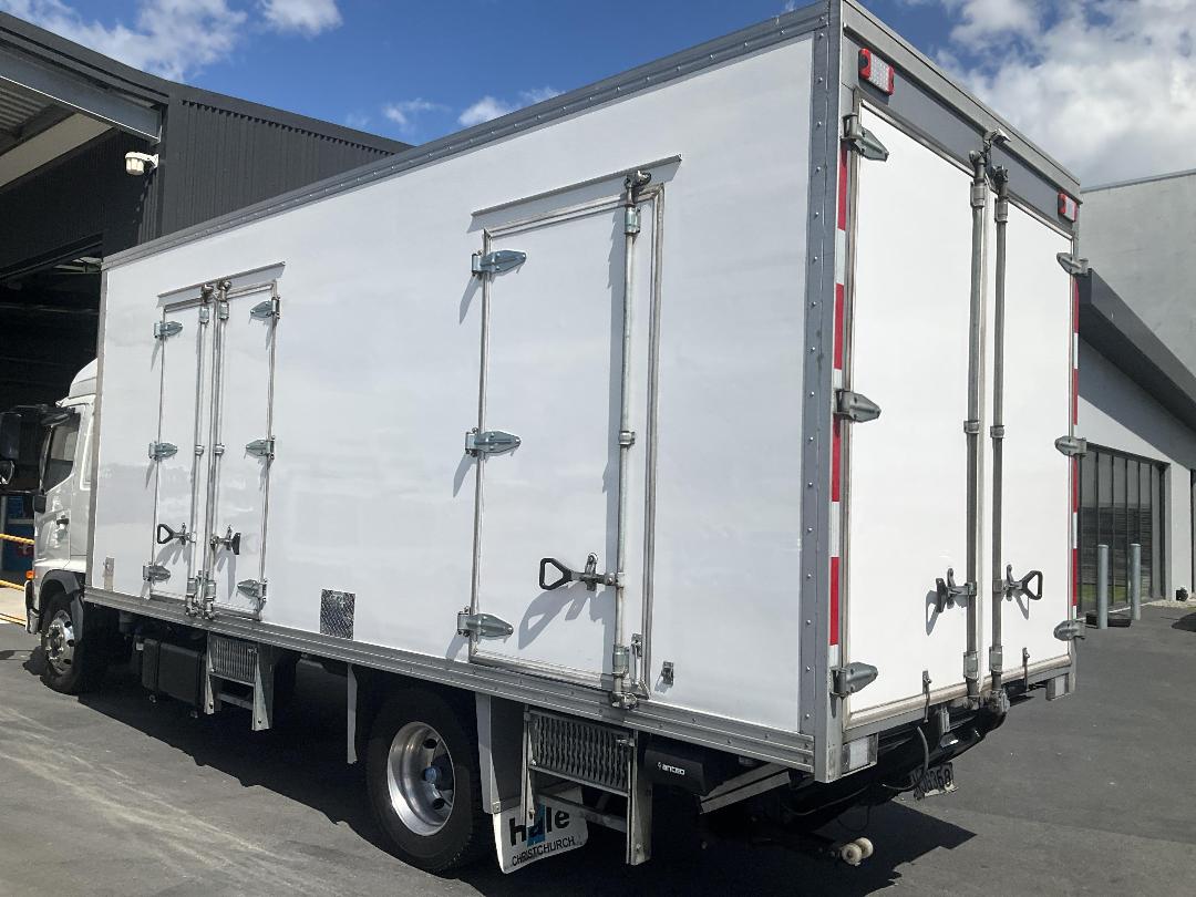 Photo '6' of Hino 500 FE2AL1A Chiller