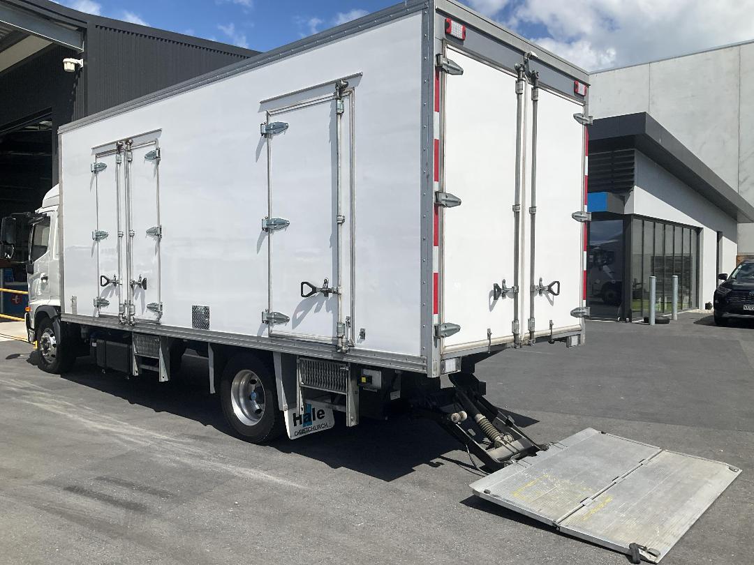 Photo '7' of Hino 500 FE2AL1A Chiller