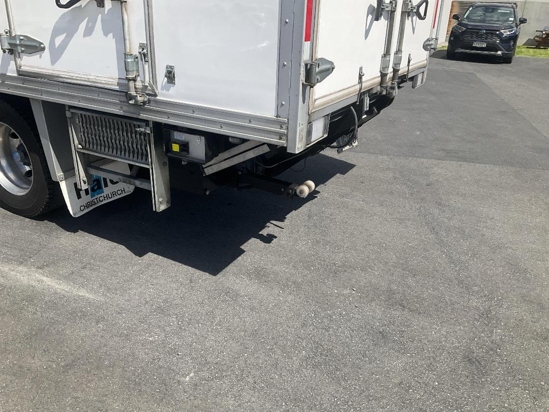 Photo '11' of Hino 500 FE2AL1A Chiller