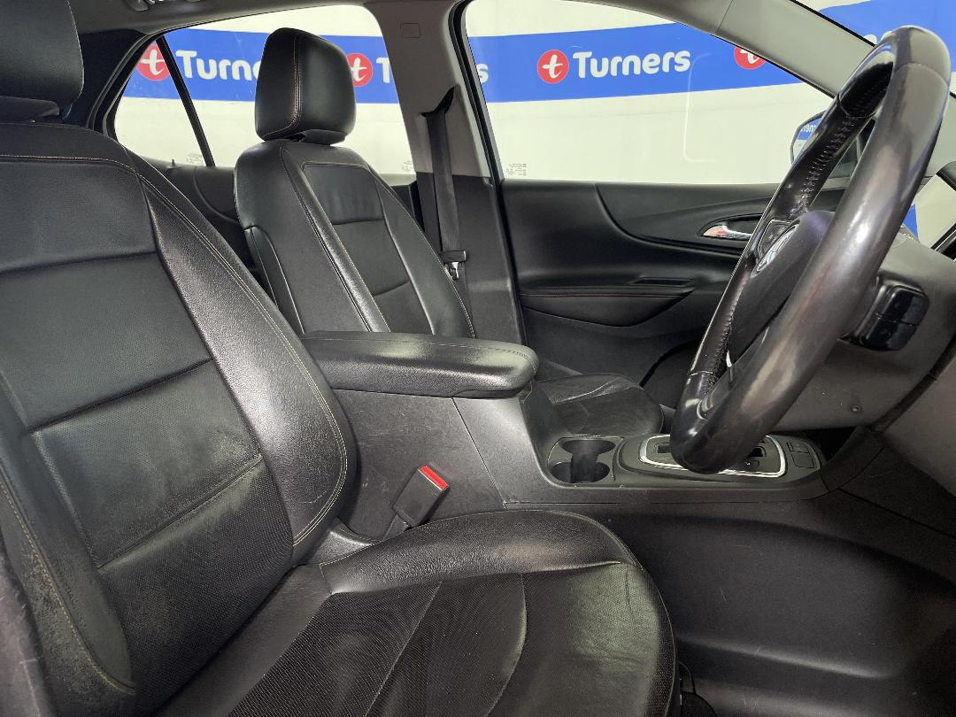 Photo '16' of Holden Equinox