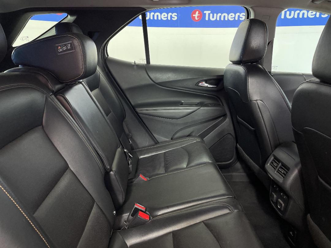 Photo '20' of Holden Equinox