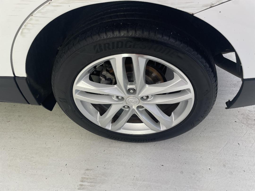 Photo '11' of Holden Equinox Photo '11' of Holden Equinox