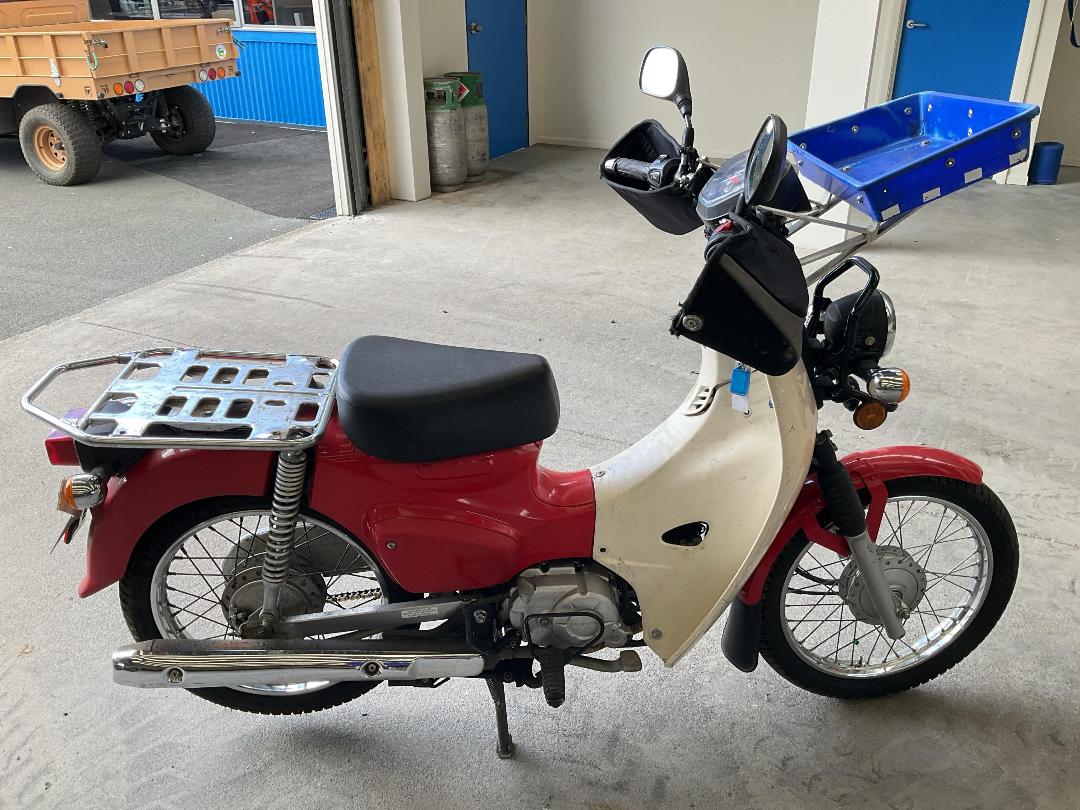 Photo '2' of Honda C 110X