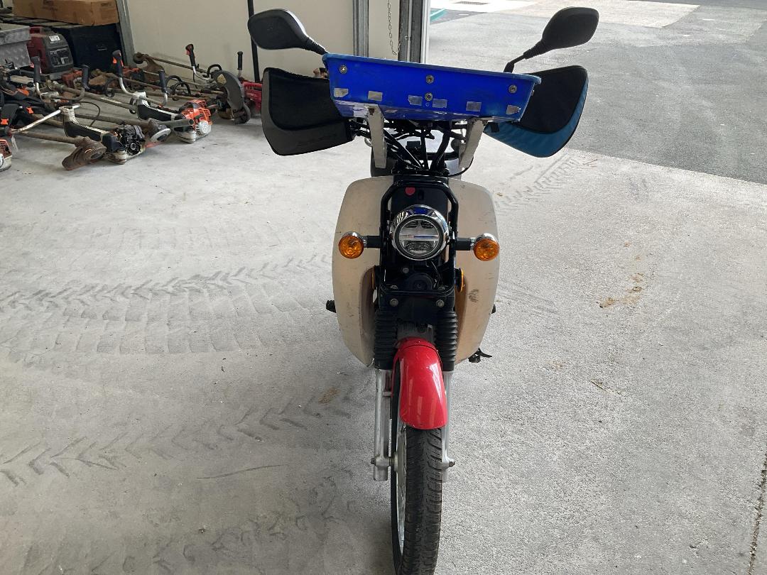 Photo '8' of Honda C 110X