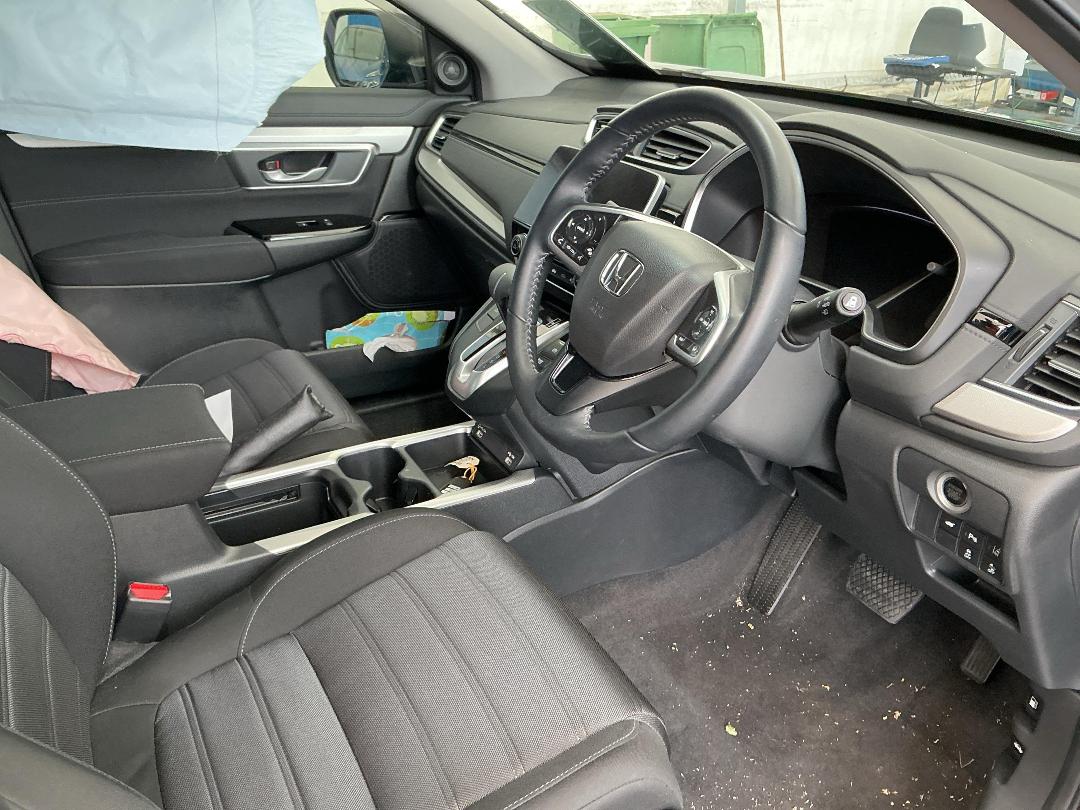 Photo '8' of Honda CRV Touring Photo '8' of Honda CRV Touring