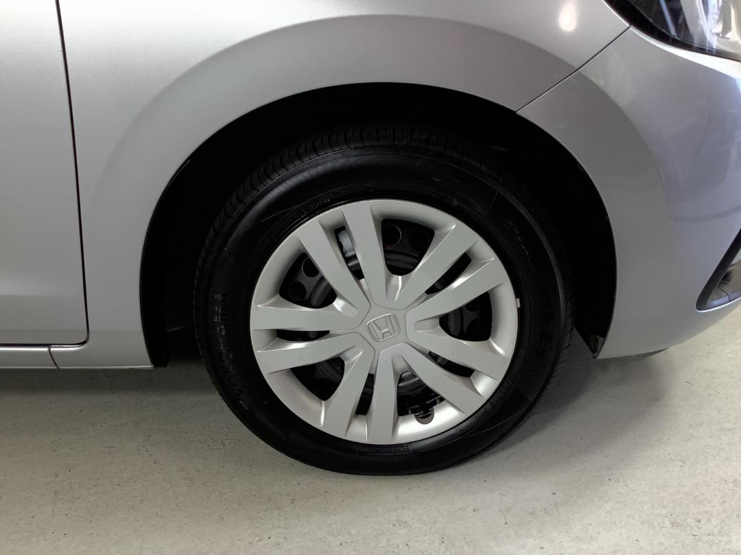 Photo '9' of Honda FIT