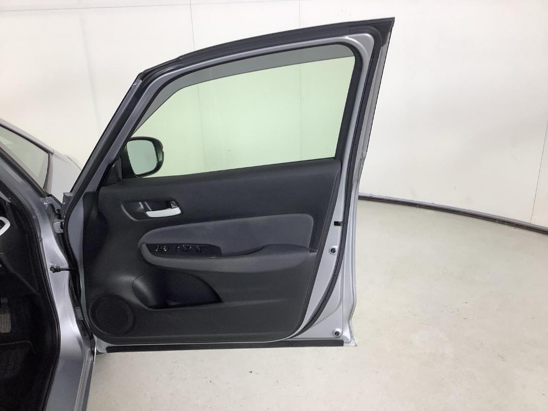 Photo '15' of Honda FIT