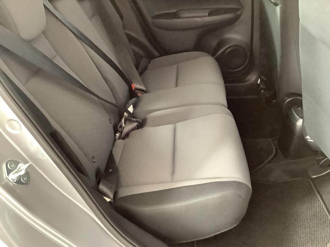 Photo '20' of Honda FIT