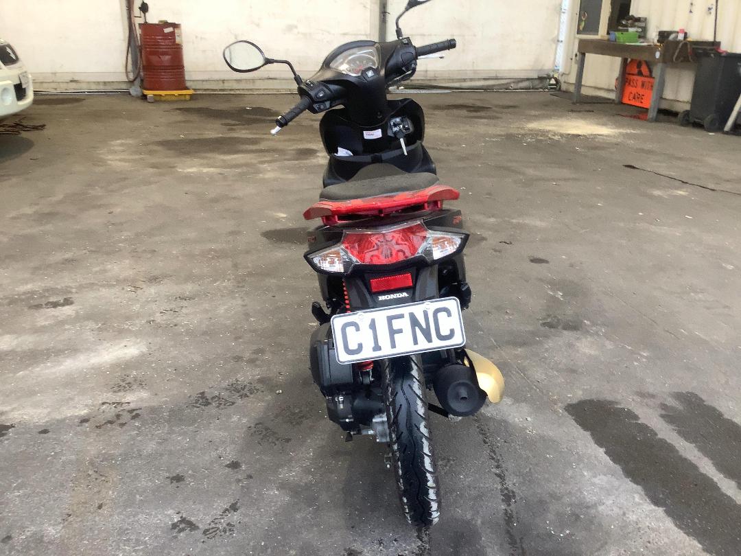 Photo '5' of Honda NSC 110L P