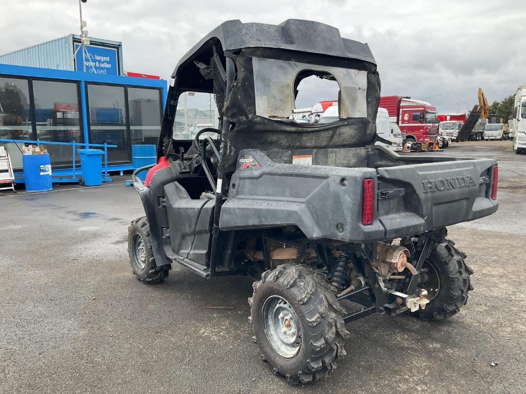 Photo '5' of Honda Pioneer 4WD Photo '5' of Honda Pioneer 4WD