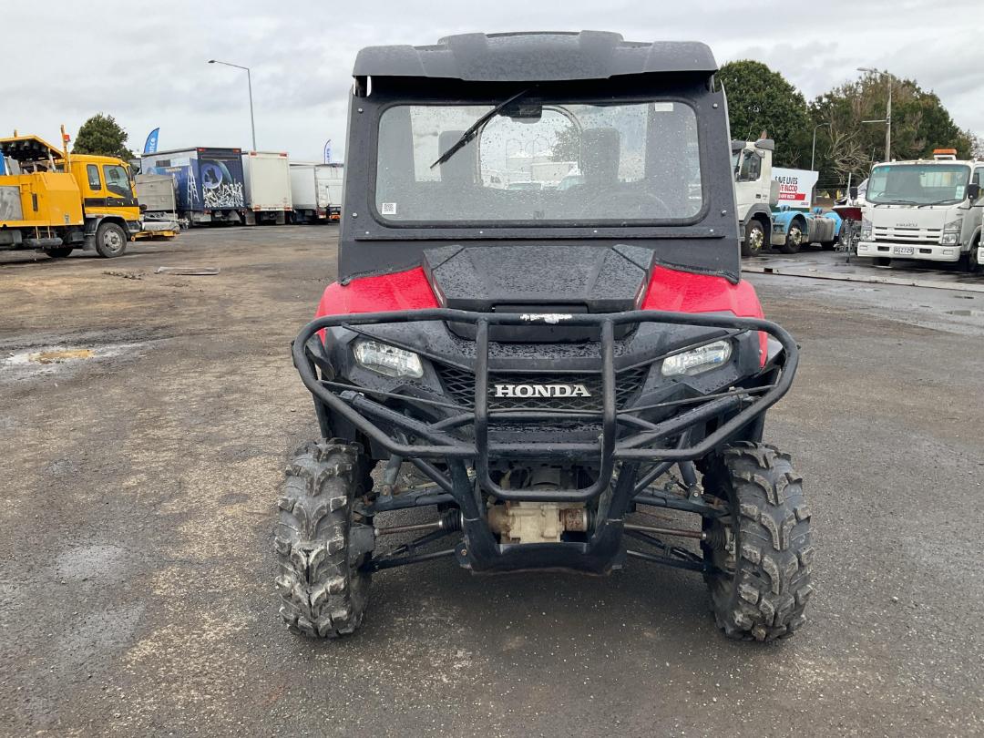 Photo '8' of Honda Pioneer 4WD Photo '8' of Honda Pioneer 4WD