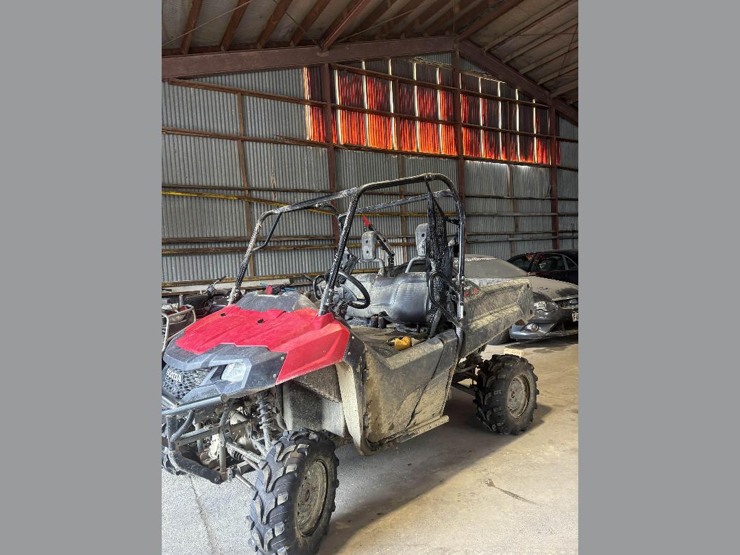 Photo '2' of Honda Pioneer 700