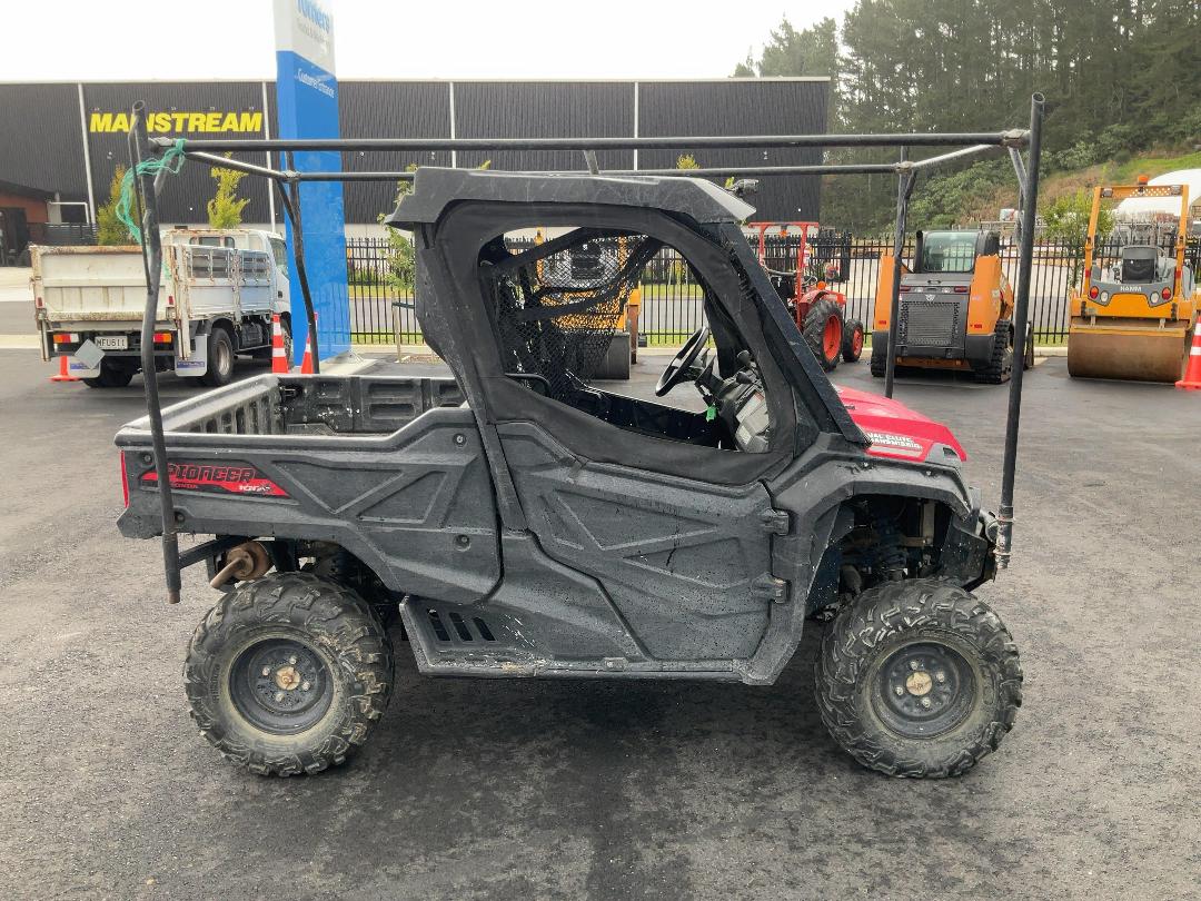 Photo '2' of Honda SXS1000