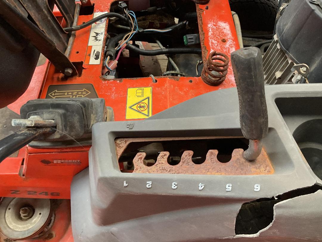 Photo '15' of Husqvarna Z 246 Lawnmower