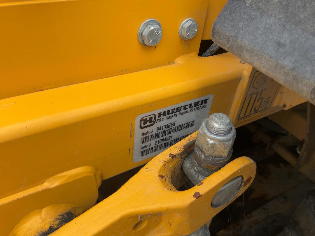 Photo '17' of Hustler Super Z HyperDrive 60RD 941336EX Mower