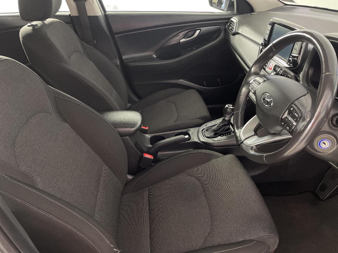 Photo '16' of Hyundai I30 Photo '16' of Hyundai I30