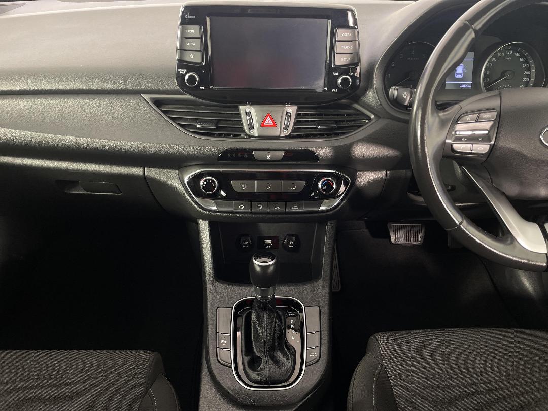 Photo '18' of Hyundai I30 Photo '18' of Hyundai I30