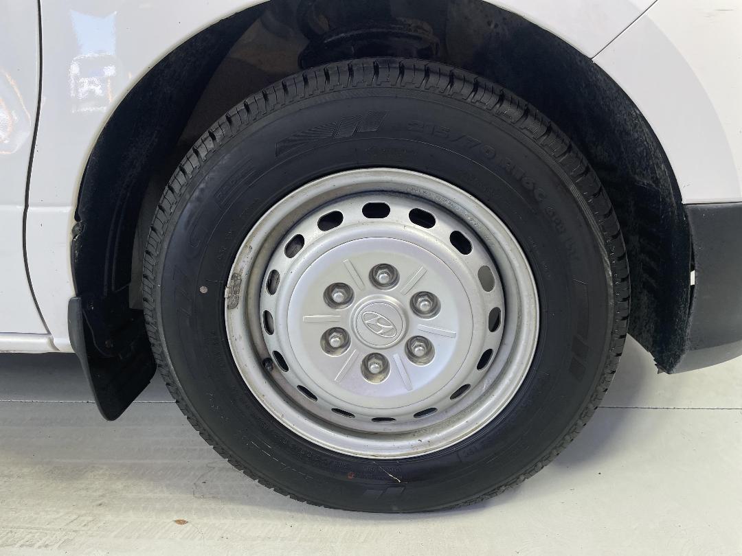 Photo '9' of Hyundai Iload Photo '9' of Hyundai Iload