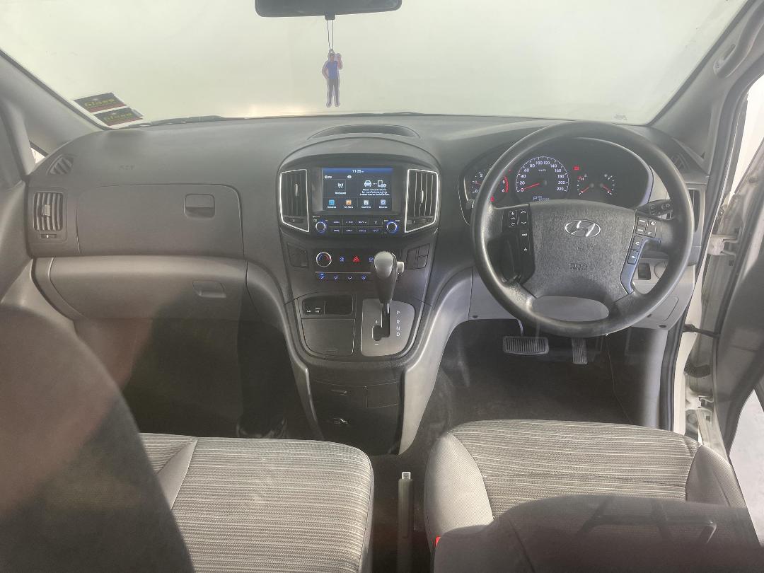 Photo '17' of Hyundai Iload Photo '17' of Hyundai Iload