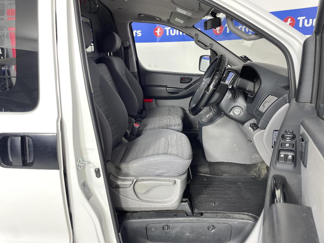 Photo '16' of Hyundai Iload Photo '16' of Hyundai Iload