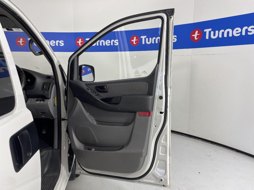 Photo '15' of Hyundai Iload Photo '15' of Hyundai Iload