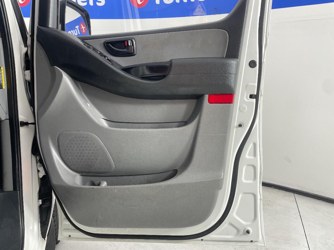 Photo '15' of Hyundai Iload Photo '15' of Hyundai Iload