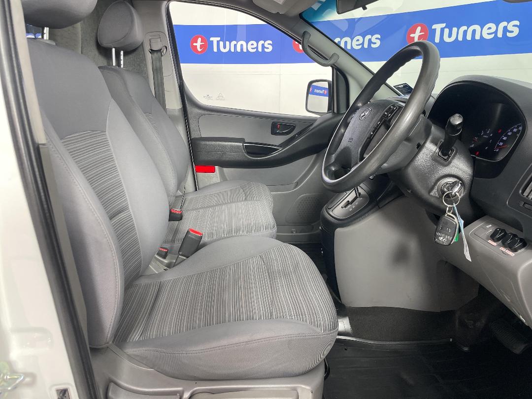 Photo '16' of Hyundai Iload Photo '16' of Hyundai Iload