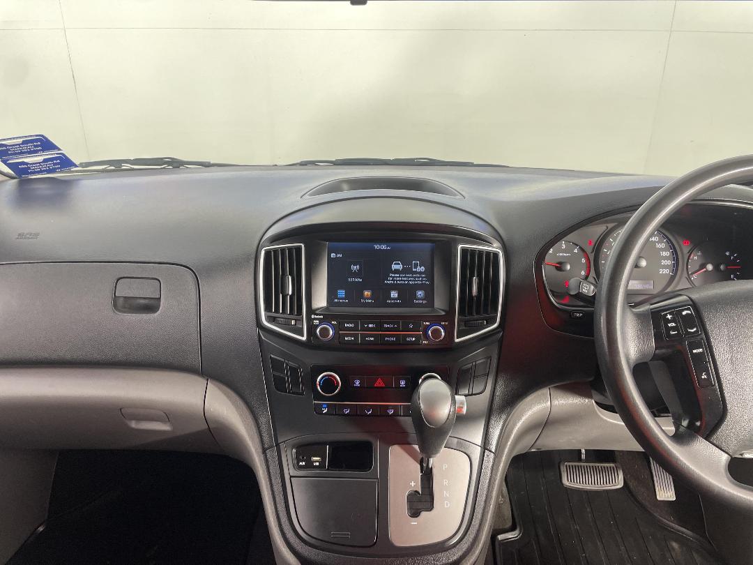 Photo '17' of Hyundai Iload Photo '17' of Hyundai Iload