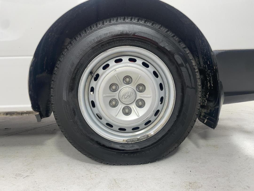 Photo '11' of Hyundai Iload Photo '11' of Hyundai Iload