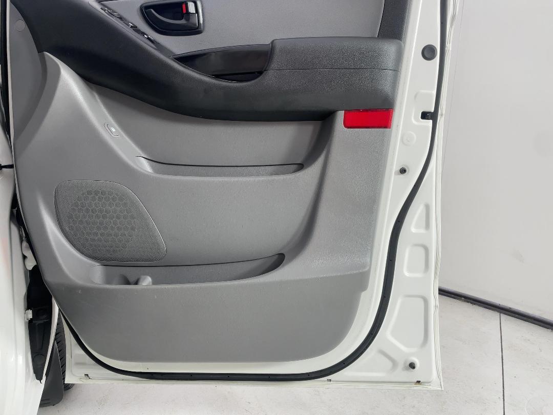 Photo '15' of Hyundai Iload Photo '15' of Hyundai Iload