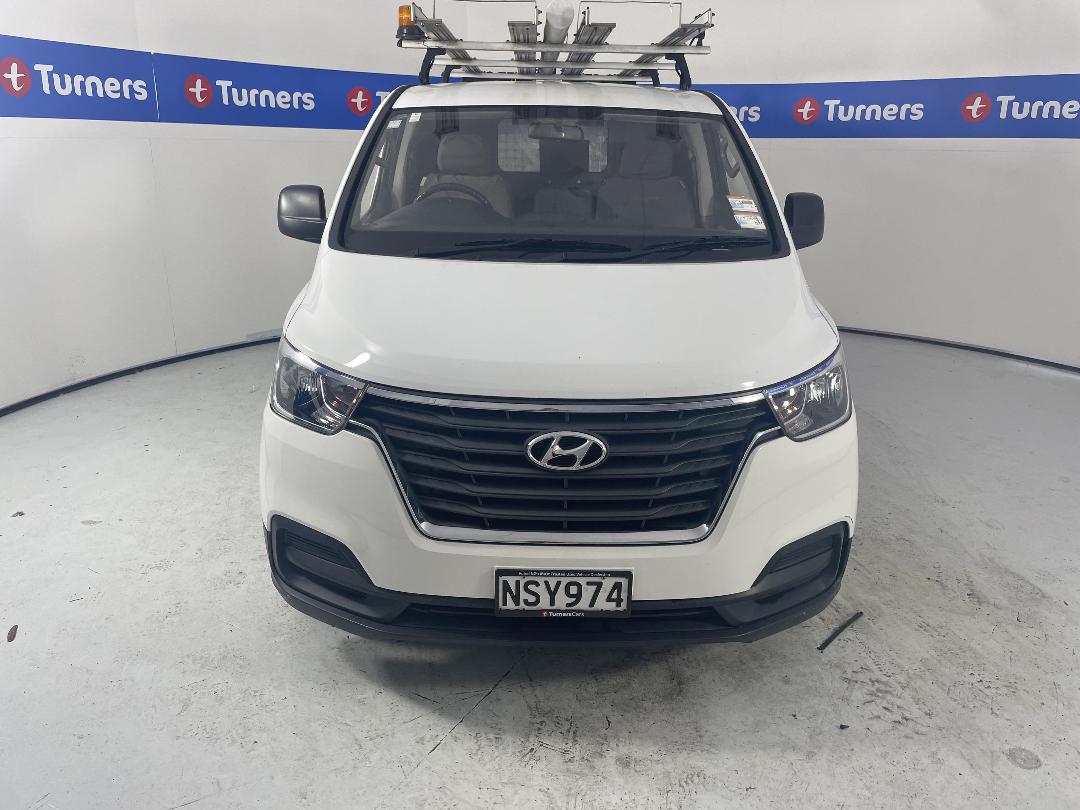 Photo '2' of Hyundai Iload Photo '2' of Hyundai Iload