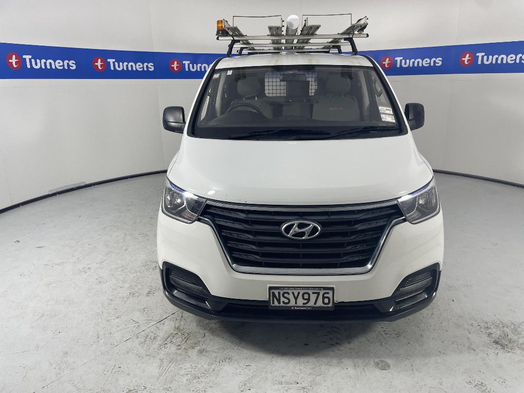 Photo '2' of Hyundai Iload Photo '2' of Hyundai Iload