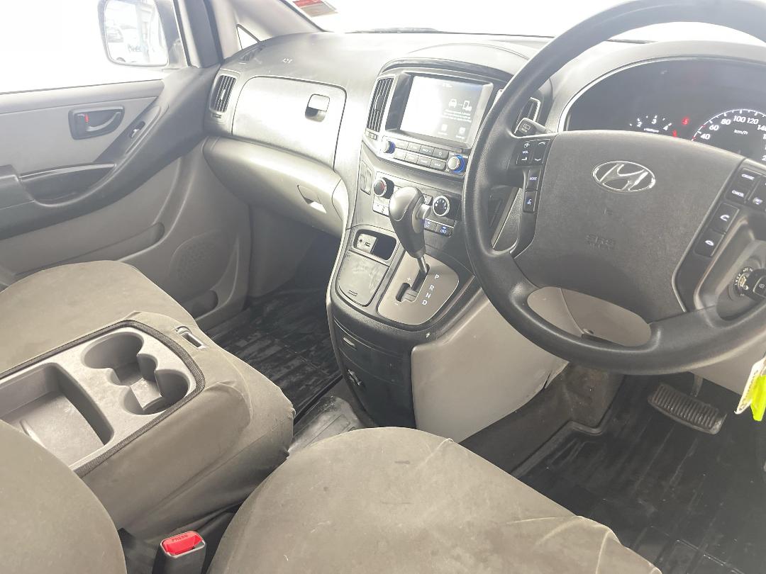 Photo '18' of Hyundai Iload Photo '18' of Hyundai Iload