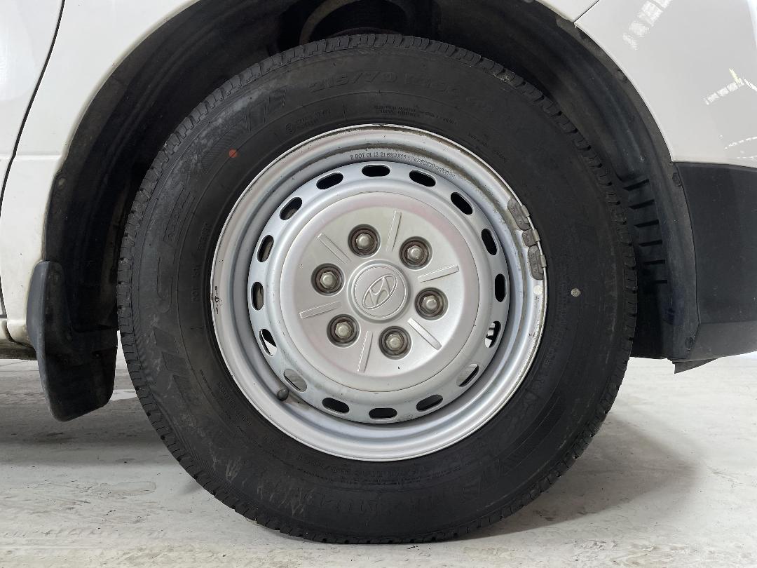 Photo '9' of Hyundai Iload Photo '9' of Hyundai Iload