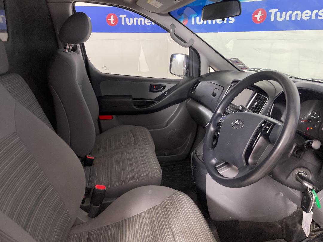 Photo '16' of Hyundai Iload Photo '16' of Hyundai Iload