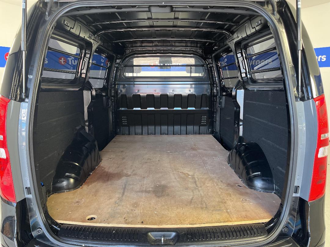 Photo '14' of Hyundai Iload