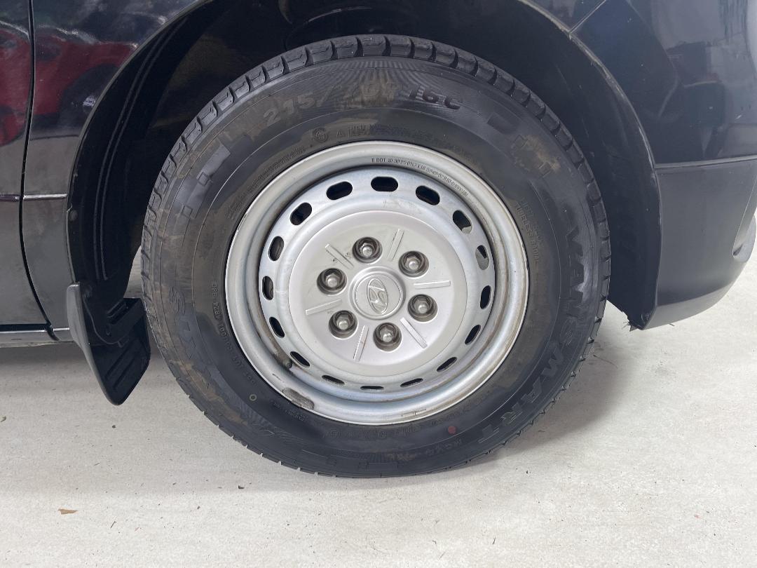 Photo '9' of Hyundai Iload Photo '9' of Hyundai Iload