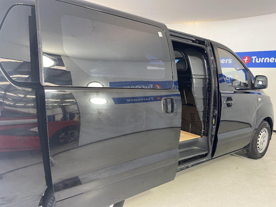 Photo '19' of Hyundai Iload Photo '19' of Hyundai Iload