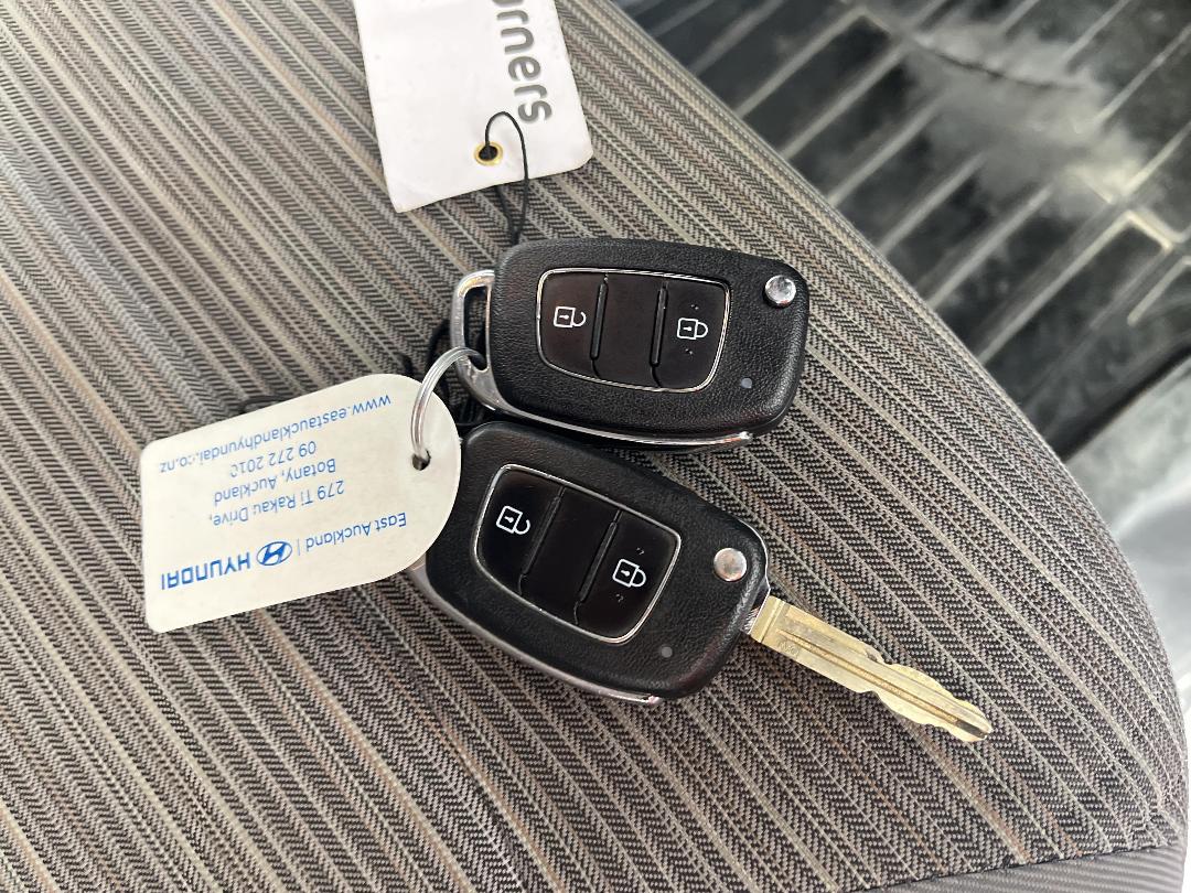 Photo '22' of Hyundai Iload Photo '22' of Hyundai Iload